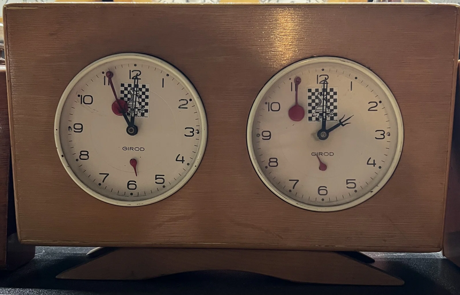 J.J. Spiteri – Argentinian Clocks for Competitive Play
